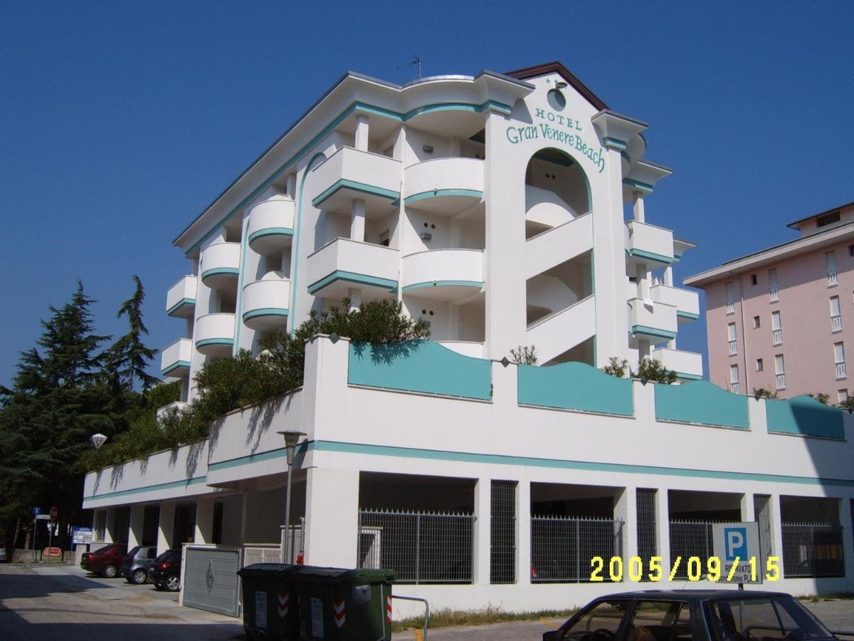 Hotel Gran Venere Beach Bibione Buitenkant foto